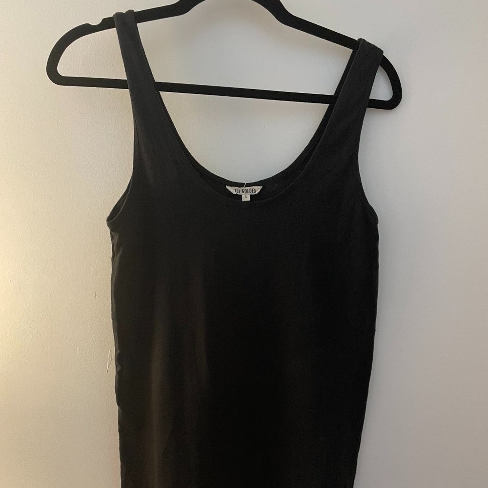 Ali Golden classic black tank top size large